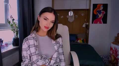 jennifermoris @ myfreecams on 20230911