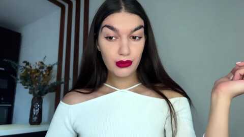 bowtorina @ myfreecams on 20230912
