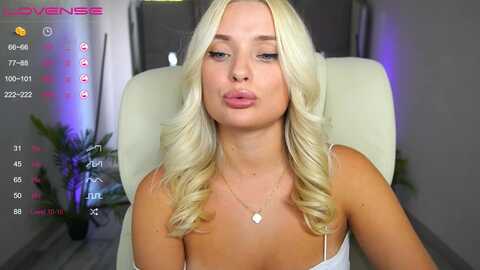 elissa_moon @ myfreecams on 20230912