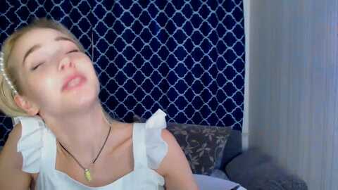 evarockstar @ myfreecams on 20230912