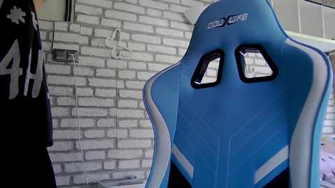 karoline121 @ myfreecams on 20230912