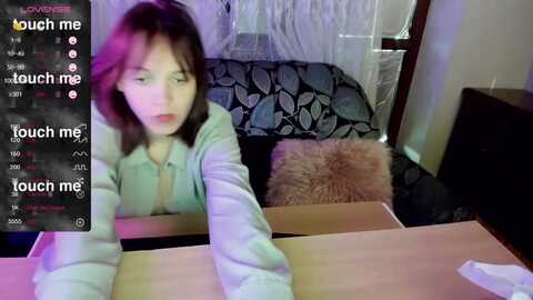 laurawalters @ myfreecams on 20230912