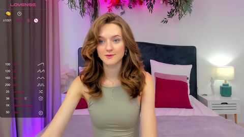 monaelisa @ myfreecams on 20230912