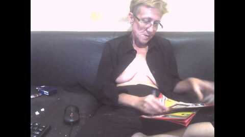 sexygeny @ myfreecams on 20230912