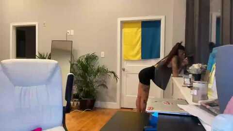 aishanebulski @ myfreecams on 20230913