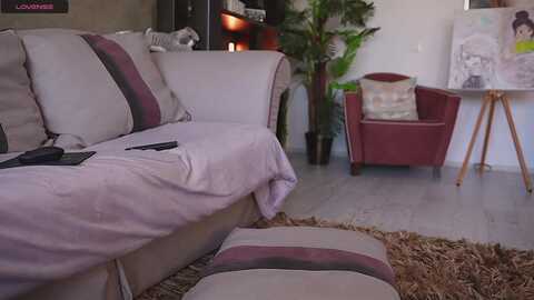 allie_synn @ myfreecams on 20230913