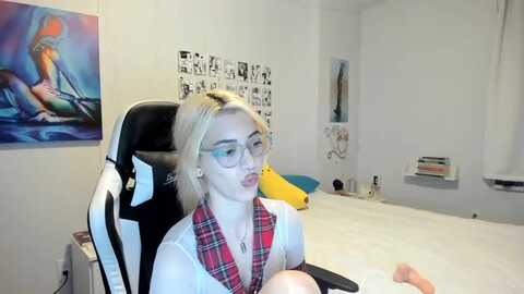 annatame @ myfreecams on 20230913