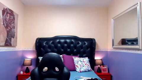 laura_riley @ myfreecams on 20230913