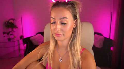 lia__angel @ myfreecams on 20230913