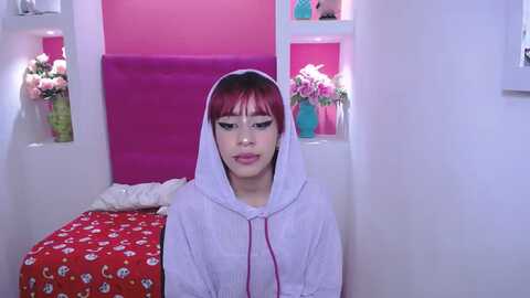 lilcutex @ myfreecams on 20230913