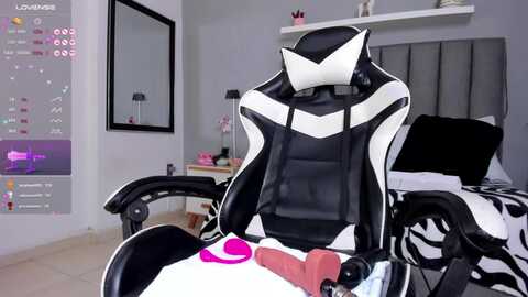 lys_with @ myfreecams on 20230913