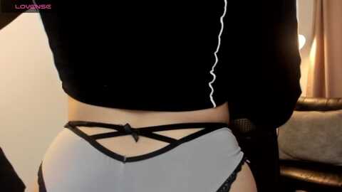 maite_19x_ @ myfreecams on 20230913