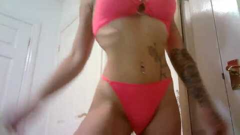 missrose2792 @ myfreecams on 20230913