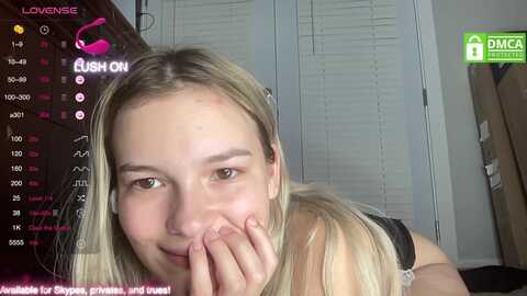 sarahsweets18 @ myfreecams on 20230913