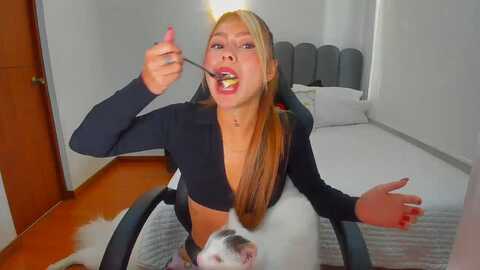 saritaa__ @ myfreecams on 20230913