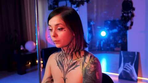 col0urburst @ myfreecams on 20230914