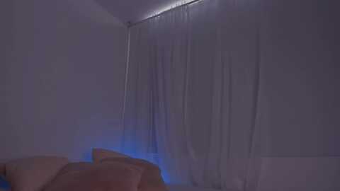 e_v_e_l_y_n_ @ myfreecams on 20230914