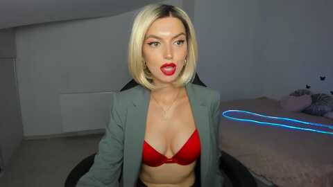 emeraldtopaz @ myfreecams on 20230914