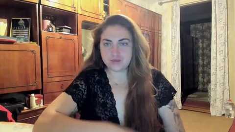 klassy_holls @ myfreecams on 20230914