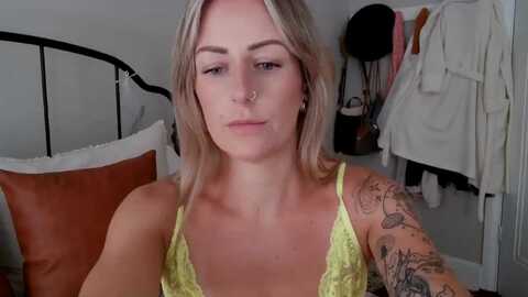 lena_bee @ myfreecams on 20230914