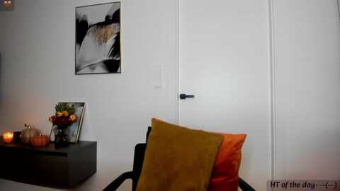 mi_ha @ myfreecams on 20230914