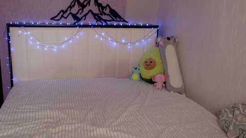 miaflexes @ myfreecams on 20230914