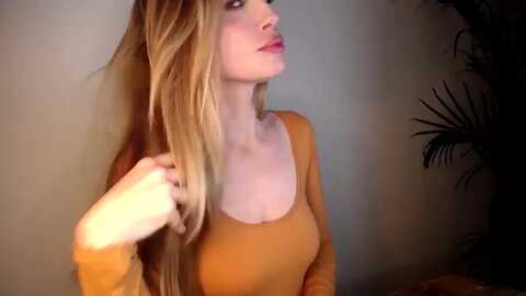 misschloe2 @ myfreecams on 20230914