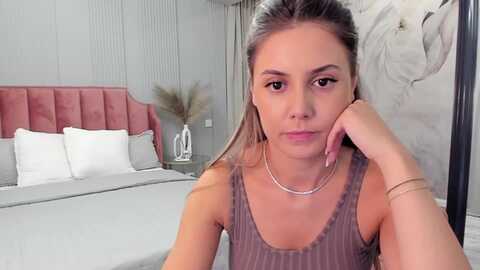 nelliecutest @ myfreecams on 20230914