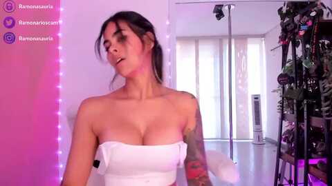 ramonarios @ myfreecams on 20230914