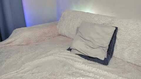 urblonde @ myfreecams on 20230914
