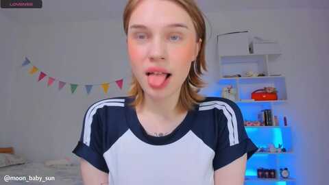 wilsonviolet @ myfreecams on 20230914