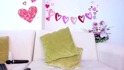 georgina_hot @ myfreecams on 20230915