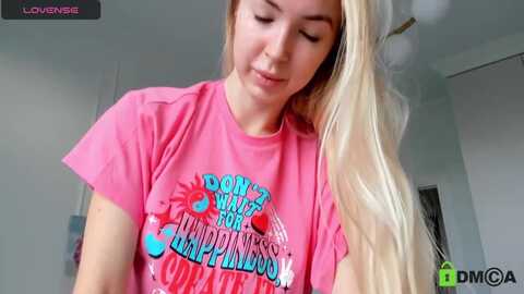 ibarbie @ myfreecams on 20230915