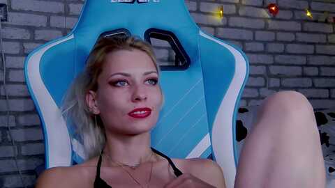 karoline121 @ myfreecams on 20230915