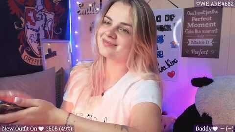 lil_nika @ myfreecams on 20230915