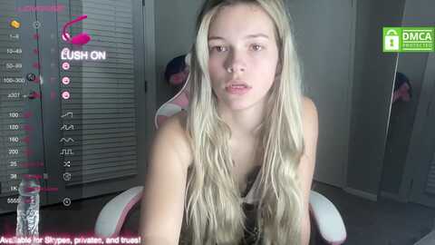 sarahsweets18 @ myfreecams on 20230915