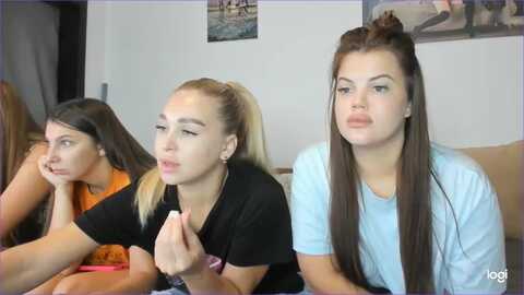 stefaninell @ myfreecams on 20230915