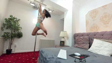 victoriamaze @ myfreecams on 20230915