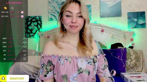 lillimoore_ @ myfreecams on 20230916
