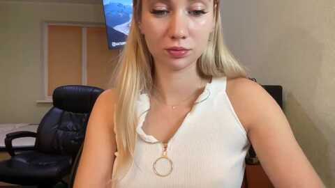 miss_sylvia @ myfreecams on 20230916