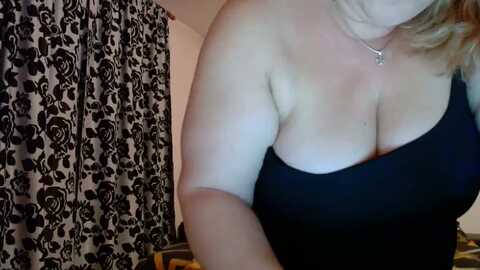 sweetmayaxx @ myfreecams on 20230916