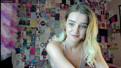 caandy_girl @ myfreecams on 20230917