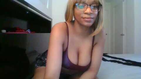 nomijones @ myfreecams on 20230917