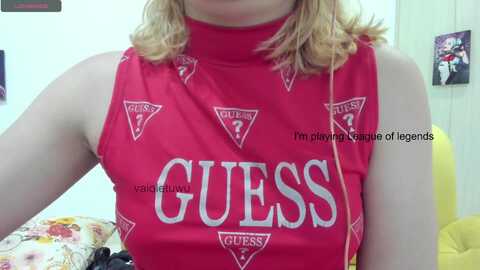 vaiolet1314 @ myfreecams on 20230917