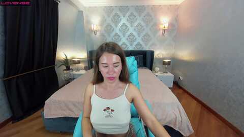 vanessawinn @ myfreecams on 20230917