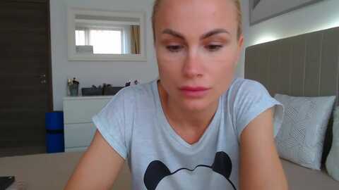 hrystina_ @ myfreecams on 20230918