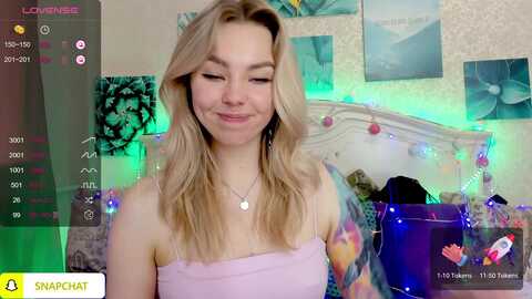lillimoore_ @ myfreecams on 20230918