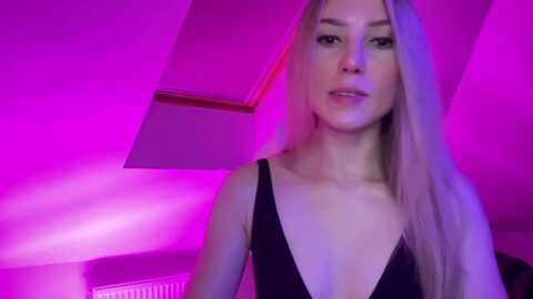 magicelfie @ myfreecams on 20230918