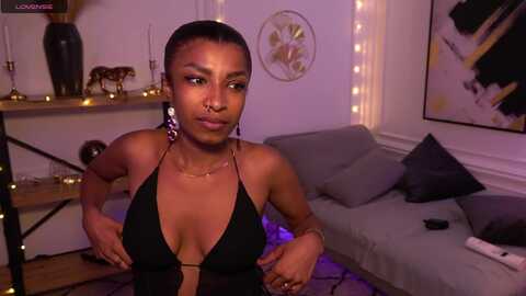 manelikpearce @ myfreecams on 20230918