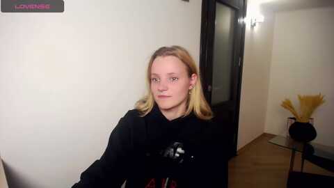 marieandrea @ myfreecams on 20230918